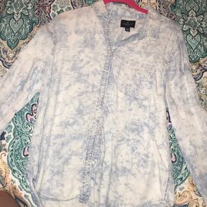 American eagle button down